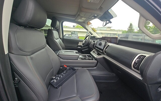 2025 Ford Expedition Active SUV