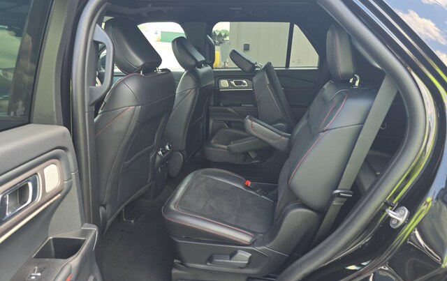 2025 Ford Explorer ST SUV