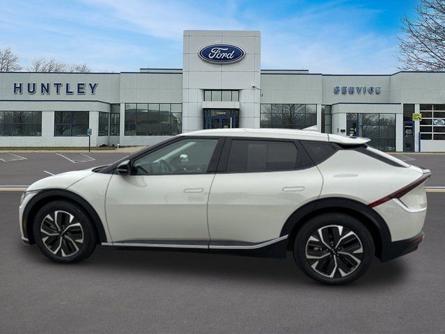 2024 Kia EV6 Light SUV