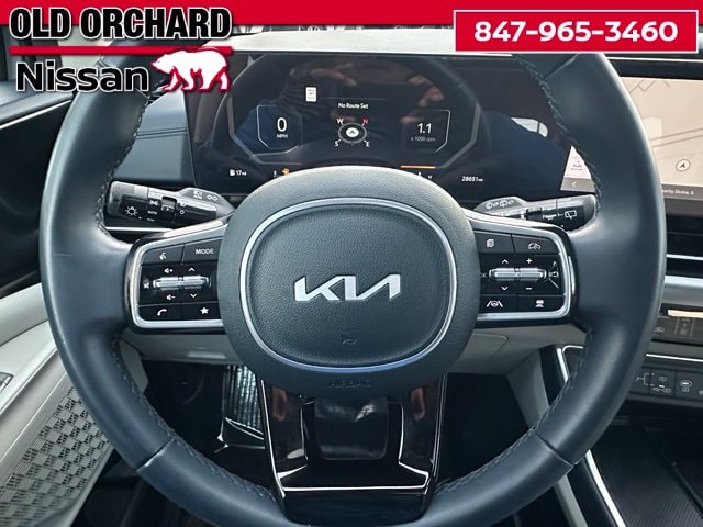 2025 Kia Carnival SX Van Passenger Van