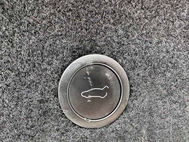 2021 Tesla Model S Plaid Hatchback