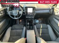 2025 Volvo XC40 B5 Plus Dark Theme SUV
