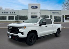 2022 Chevrolet Silverado 1500 LT Trail Boss Truck Crew Cab