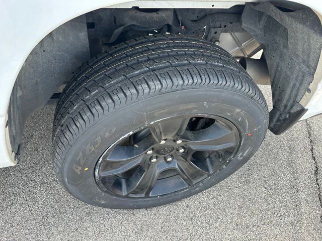 2024 Ram 1500 Big Horn/Lone Star Truck Crew Cab