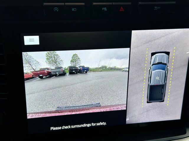 2023 Ford F-150 Lariat Truck SuperCrew Cab