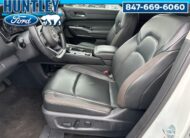 2023 Nissan Pathfinder SL SUV