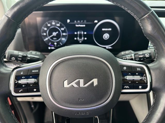 2023 Kia Carnival SX Prestige MPV
