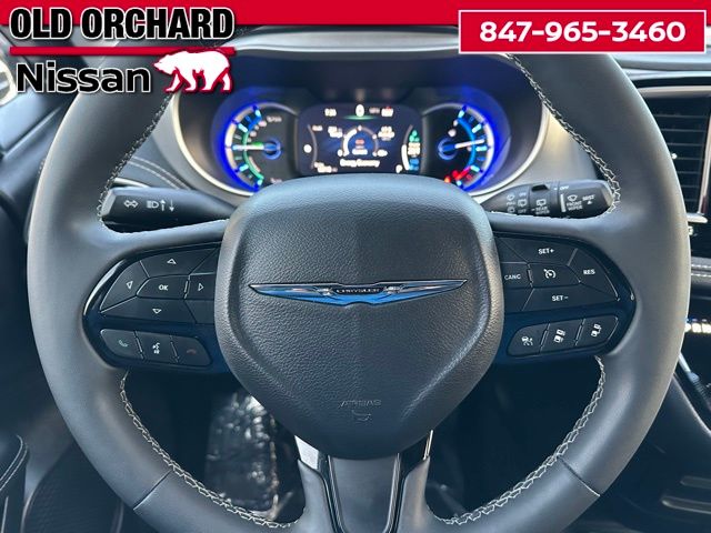 2024 Chrysler Pacifica Plug-In Hybrid Select Van Passenger Van