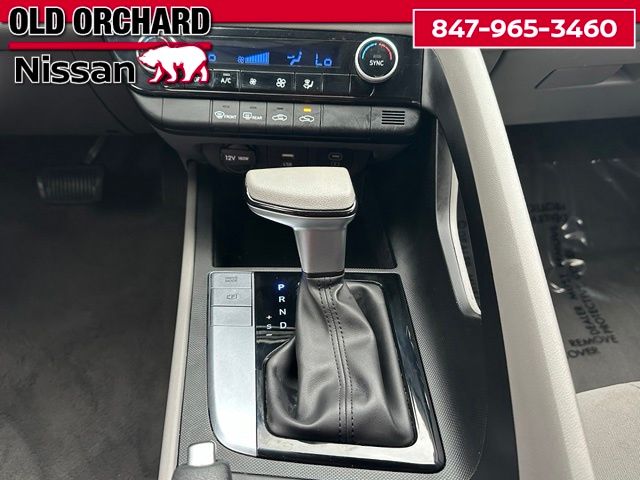 2024 Hyundai Elantra SEL Sedan
