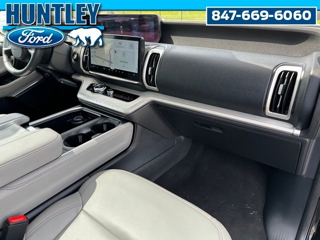 2025 Ford Expedition Active SUV