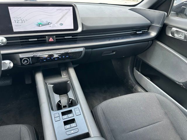 2024 Hyundai IONIQ 6 SE Sedan