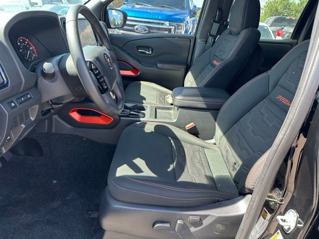 2025 Nissan Frontier PRO-4X Truck Crew Cab