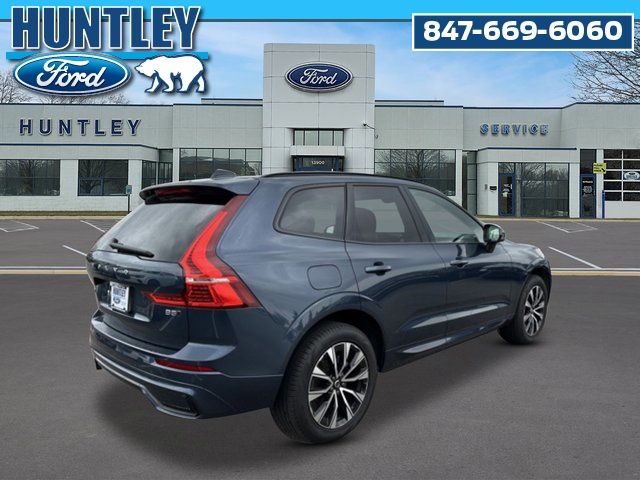 2025 Volvo XC60 B5 Core SUV