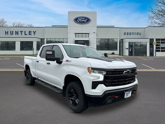2022 Chevrolet Silverado 1500 LT Trail Boss Truck Crew Cab