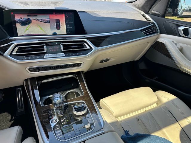 2021 BMW X7 M50i SUV