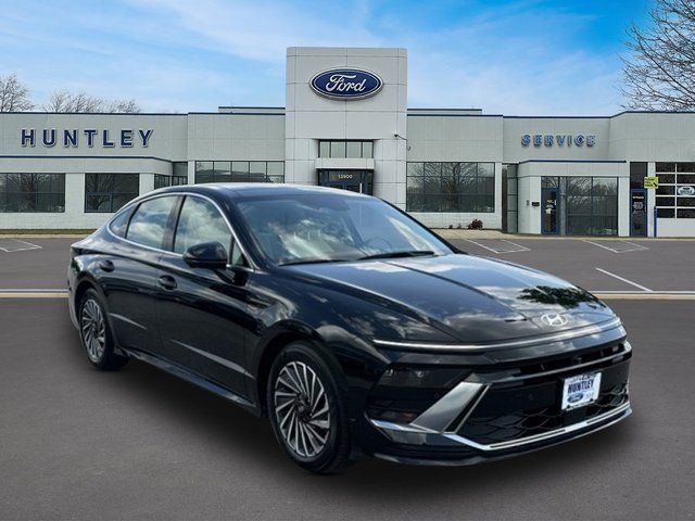 2025 Hyundai Sonata Hybrid Limited Sedan