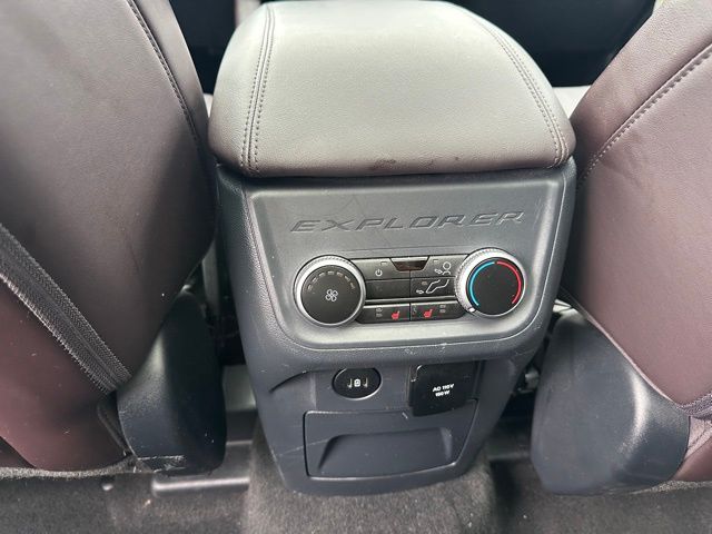 2025 Ford Explorer Platinum SUV