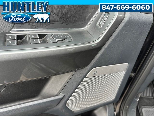 2022 Ford F-150 XLT Truck SuperCrew Cab