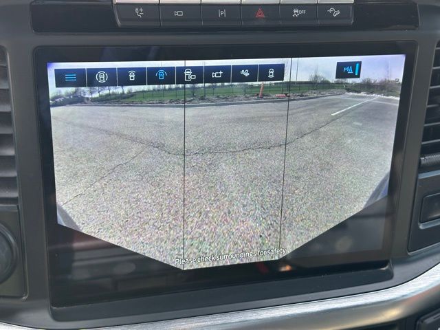 2022 Ford F-150 Lariat Truck SuperCrew Cab