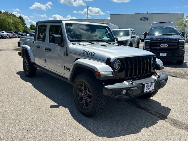 2022 Jeep Gladiator Willys Truck Crew Cab