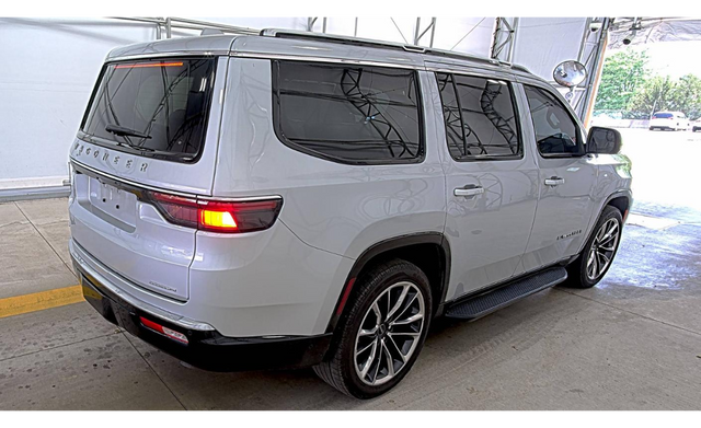 2022 Jeep Wagoneer Series II SUV