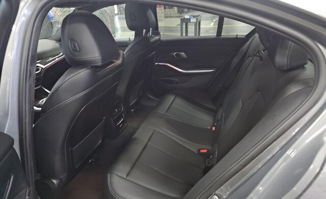 2023 BMW 330i 330i xDrive Sedan