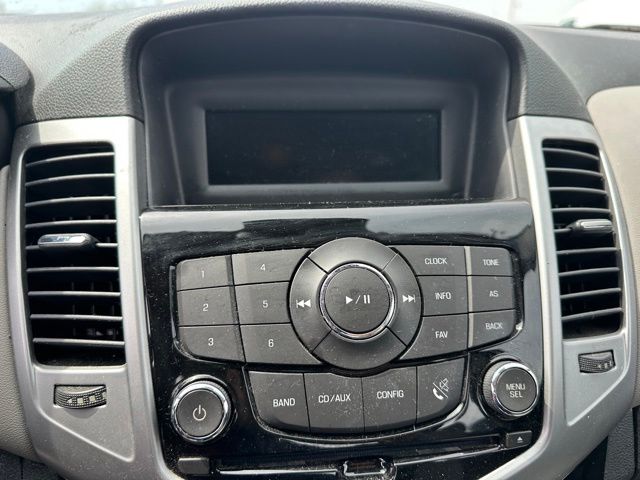 2014 Chevrolet Cruze LS Sedan