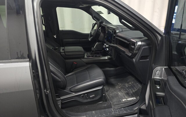 2025 Ford F-150 Lariat Truck SuperCrew Cab