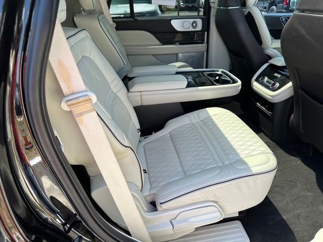 2021 Lincoln Navigator Black Label SUV