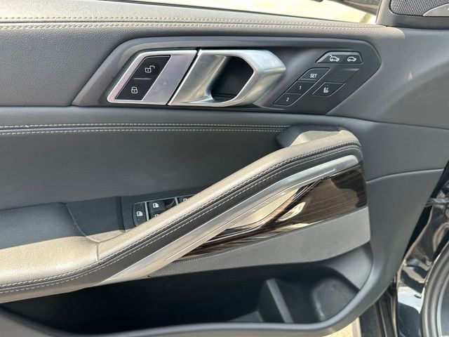 2025 BMW X6 xDrive40i SUV