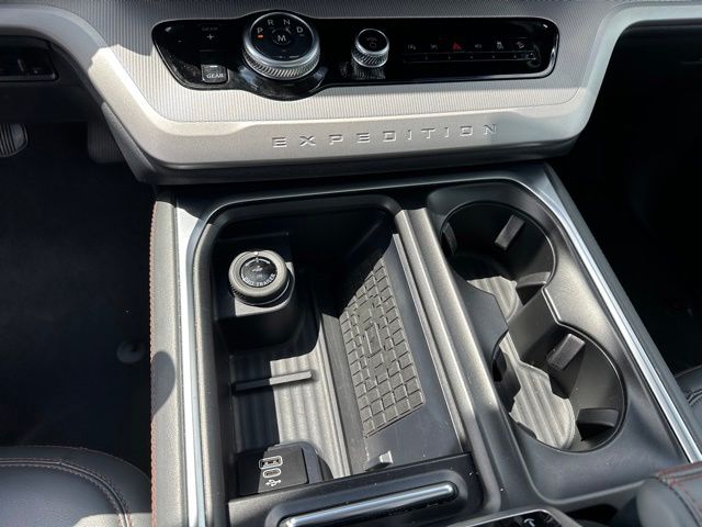 2025 Ford Expedition Max Active SUV