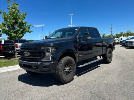 2021 Ford F-250 Lariat Truck Crew Cab