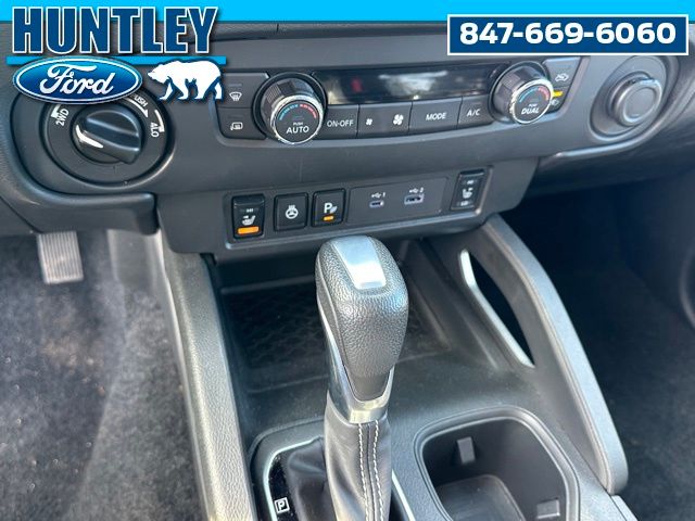 2024 Nissan Frontier SL Truck Crew Cab