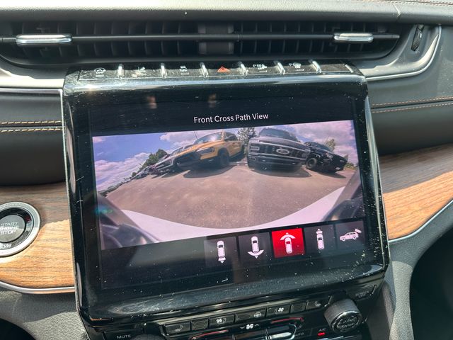 2022 Jeep New Grand Cherokee Summit SUV