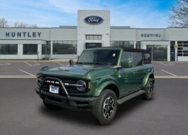 2023 Ford Bronco Outer Banks SUV