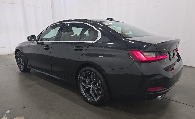 2025 BMW 330i 330i xDrive Sedan