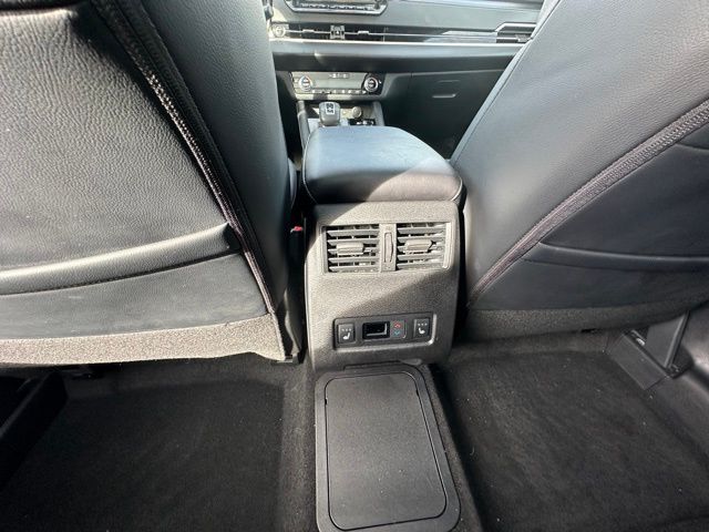 2024 Mitsubishi Outlander PHEV SUV