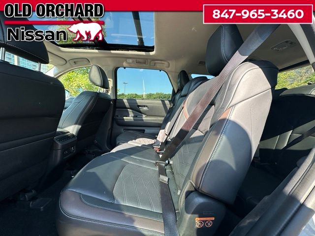 2023 Nissan Pathfinder Platinum SUV