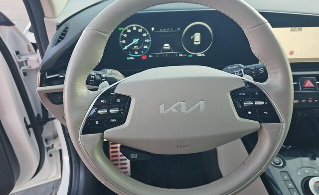 2023 Kia Niro EV Wave SUV