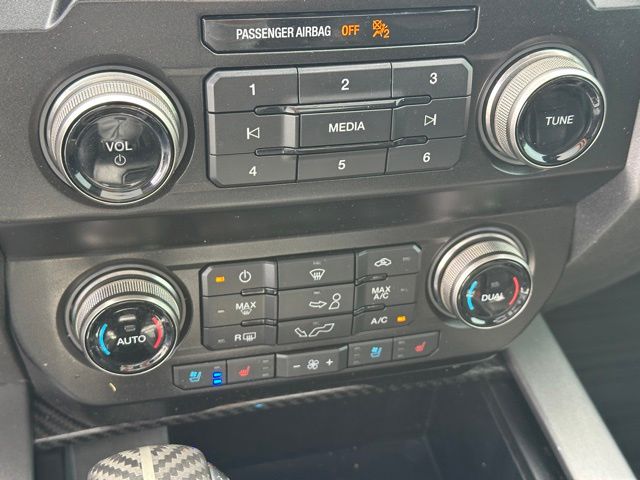2020 Ford F-150 Raptor Truck SuperCrew Cab