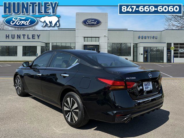 2022 Nissan Altima 2.5 SV Sedan