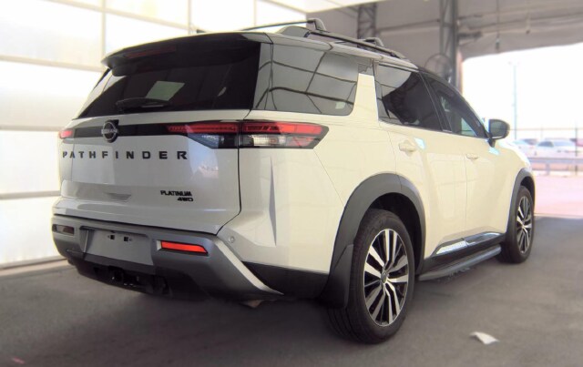 2024 Nissan Pathfinder Platinum SUV