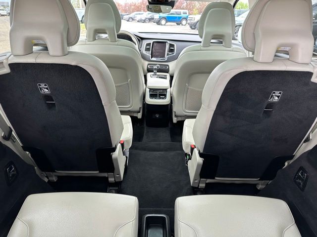 2020 Volvo XC90 T6 Momentum SUV