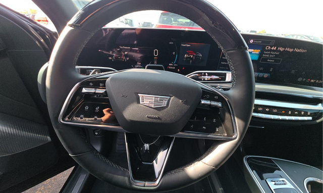 2024 CADILLAC LYRIQ Luxury SUV
