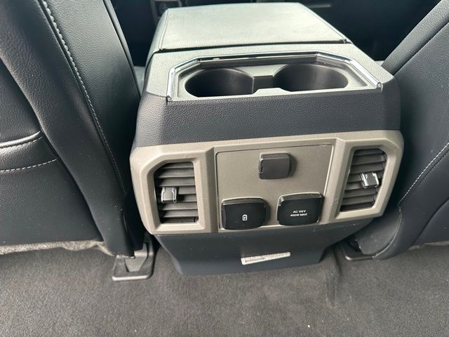 2022 Ford F-250 Lariat Truck Crew Cab