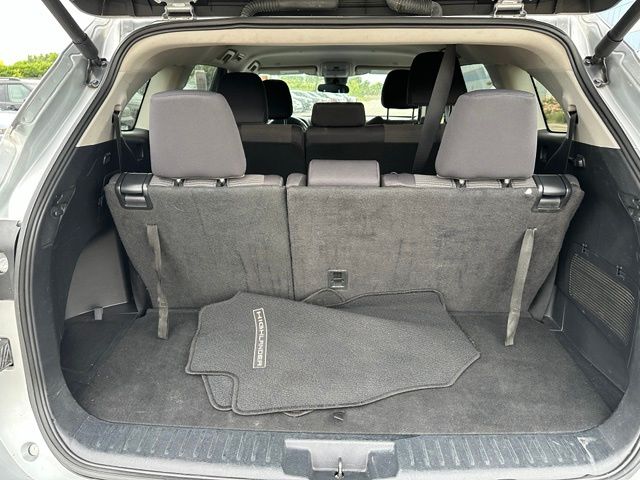 2024 Toyota Highlander LE SUV