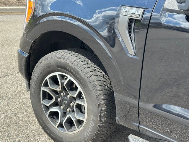 2023 Ford F-150 XLT Truck SuperCrew Cab