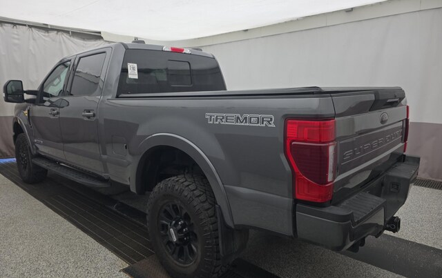2022 Ford F-250 Lariat Truck Crew Cab