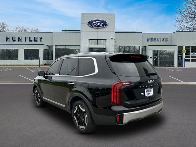 2024 Kia Telluride S SUV