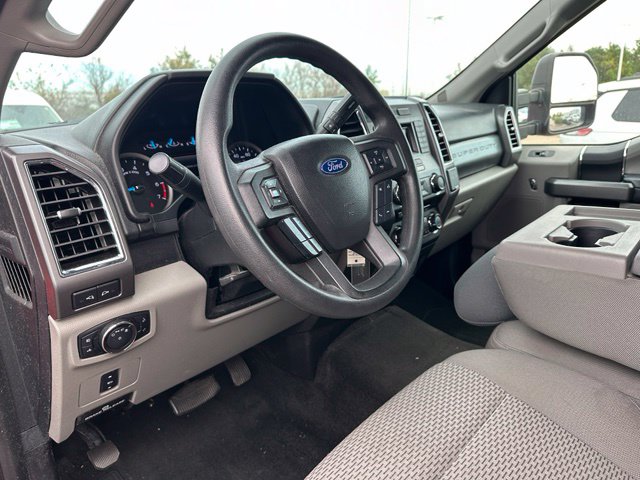 2017 Ford F-250SD XLT Truck